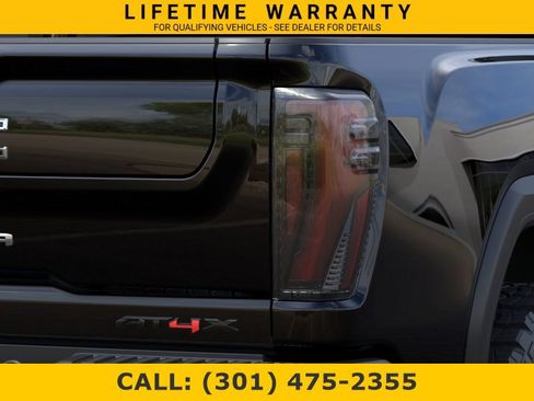 New 2026 GMC Sierra 2500 AT4X w/ LPO, Black Badging Package AWD/4WD image 11
