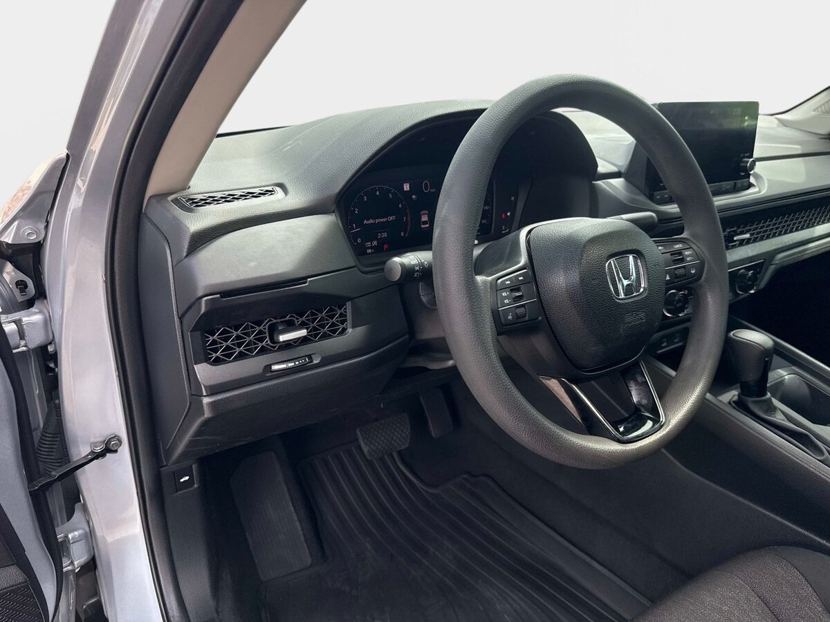 Used 2023 Honda Accord EX image 17