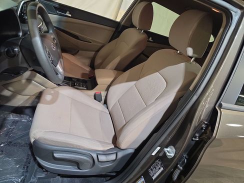 Used 2019 Hyundai Tucson SE AWD/4WD image 13