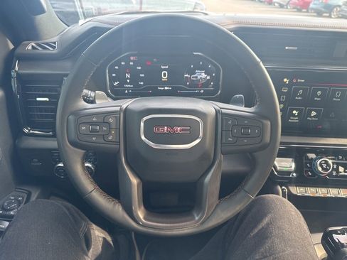 Used 2024 GMC Sierra 1500 AT4 w/ AT4 Preferred Package image 6
