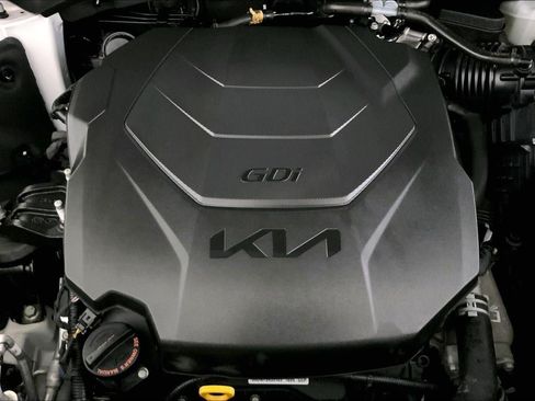 Certified 2025 Kia Telluride S FWD image 30