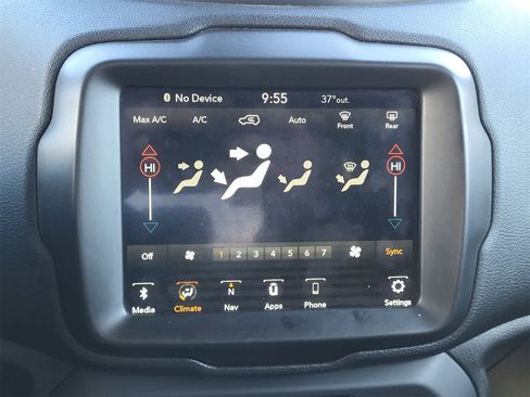 Used 2022 Jeep Renegade Altitude image 19