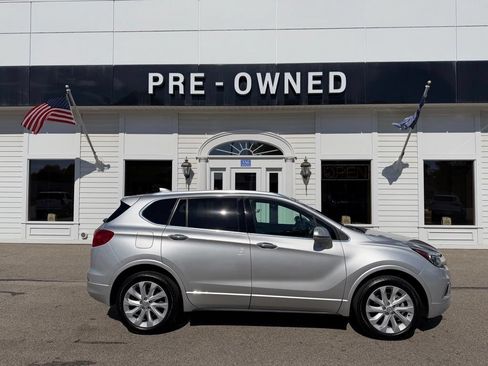 Used 2018 Buick Envision Premium AWD/4WD image 4