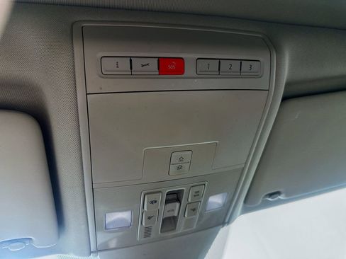 Used 2019 Volkswagen Atlas SEL image 31