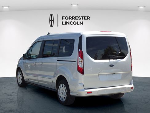 Used 2021 Ford Transit Connect XLT FWD image 5