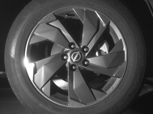 Used 2025 Nissan Rogue SV FWD image 13