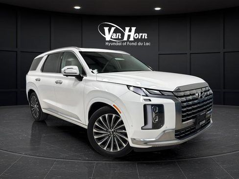Used 2024 Hyundai Palisade Calligraphy image 1