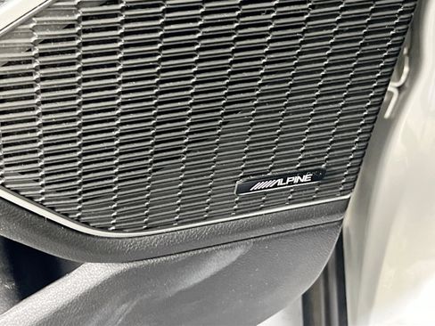 Used 2022 Jeep Grand Cherokee Limited image 18