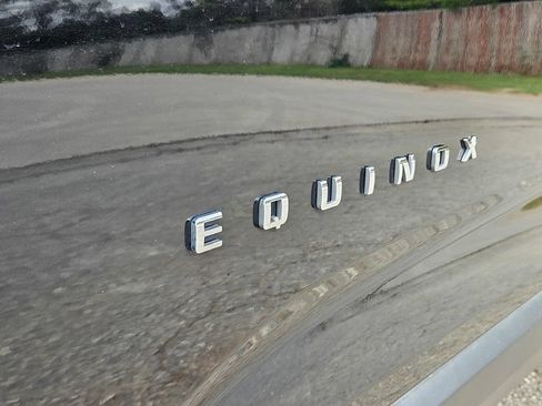 Used 2025 Chevrolet Equinox LT FWD image 10