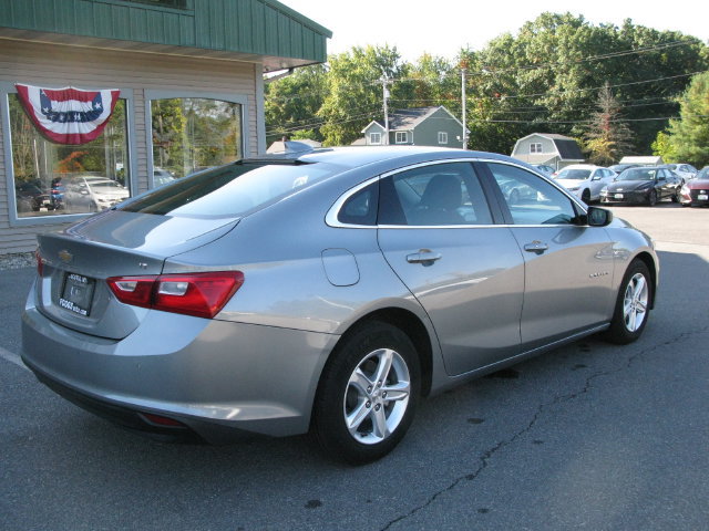 Used 2024 Chevrolet Malibu LT FWD image 4