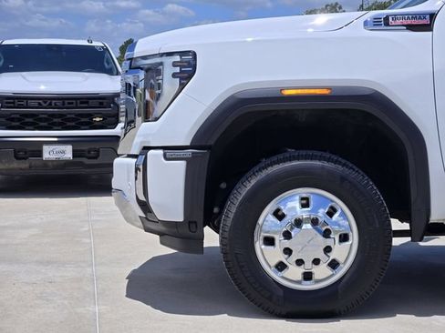 Used 2025 GMC Sierra 3500 Denali w/ Denali Reserve Package AWD/4WD image 10