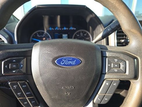 Used 2017 Ford F350 XLT image 4