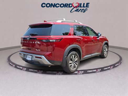 Certified 2023 Nissan Pathfinder SL w/ Cargo Package AWD/4WD image 7