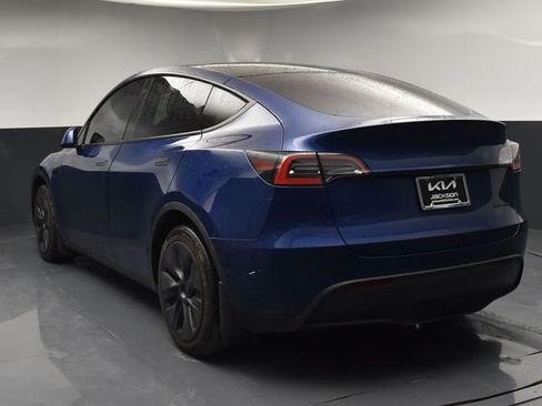 Used 2021 Tesla Model Y Long Range image 6