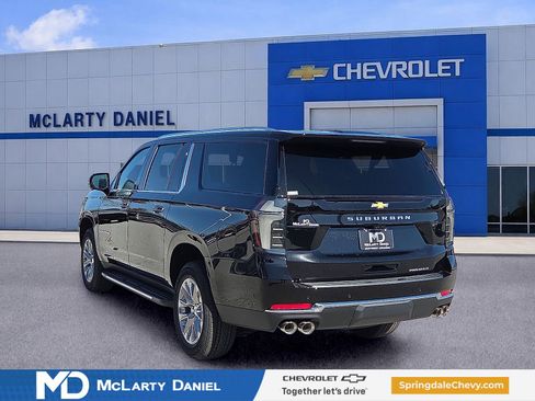 New 2026 Chevrolet Suburban Premier AWD/4WD image 4