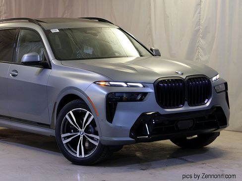 Used 2027 BMW X7 xDrive40i w/ Executive Package AWD/4WD image 2