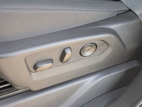New 2025 Chevrolet Silverado 1500 LT w/ Safety Package RWD image 17