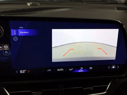 Used 2025 Chevrolet Equinox EV LT FWD image 39