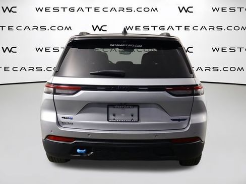 Used 2022 Jeep Grand Cherokee Trailhawk w/ Advanced Protech Group II AWD/4WD image 4