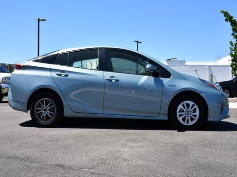 Used 2016 Toyota Prius Two FWD image 8