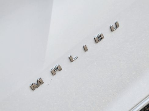 Used 2024 Chevrolet Malibu LT image 8