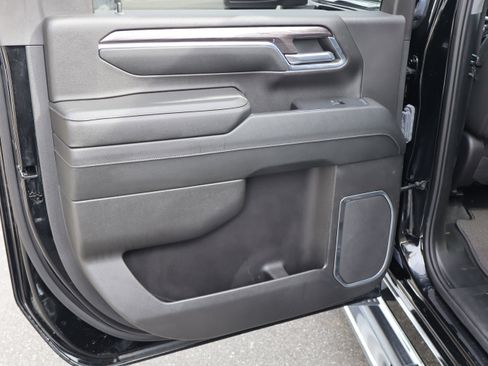 Used 2024 Chevrolet Silverado 3500 LTZ w/ LTZ Plus Package image 33