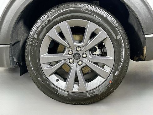 New 2026 Ford Explorer Active w/ Active Comfort Package image 25