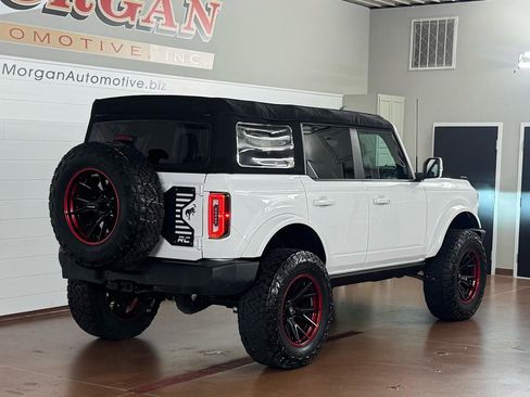 Used 2023 Ford Bronco Outer Banks image 3