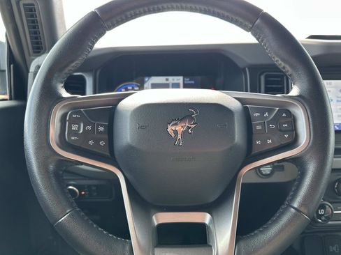 Used 2021 Ford Bronco Black Diamond AWD/4WD image 19