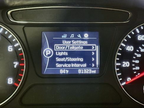 Used 2016 Kia Sorento FWD w/ LX Convenience Package image 18