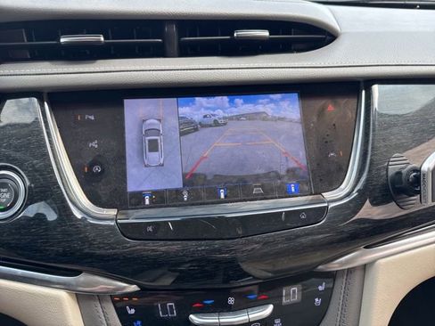 Used 2022 Cadillac XT6 Premium Luxury w/ Technology Package AWD/4WD image 20