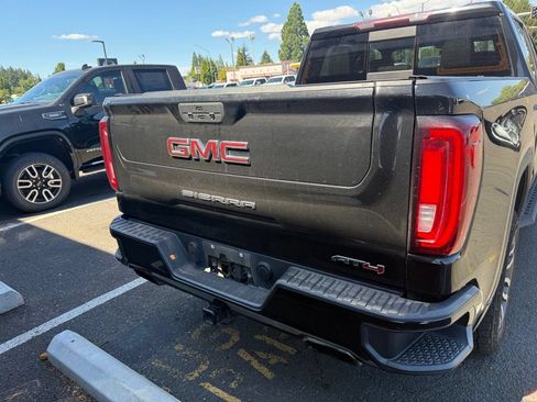 Used 2021 GMC Sierra 1500 AT4 w/ AT4 Preferred Package AWD/4WD image 4