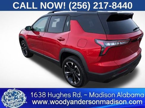 Used 2025 Chevrolet Equinox RS w/ Convenience Package III FWD image 3