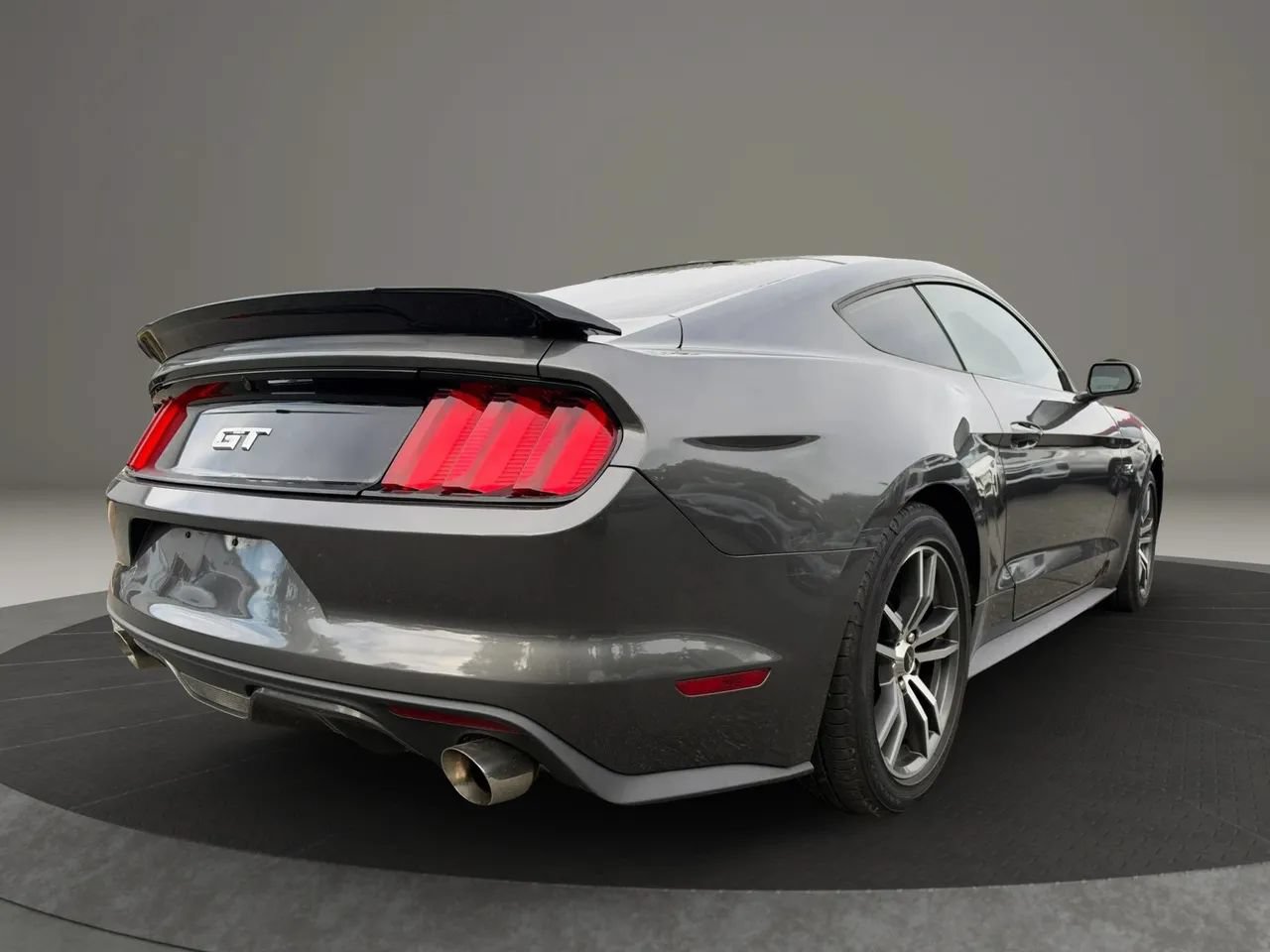 Used 2015 Ford Mustang GT Premium w/ Equipment Group 401A RWD image 5