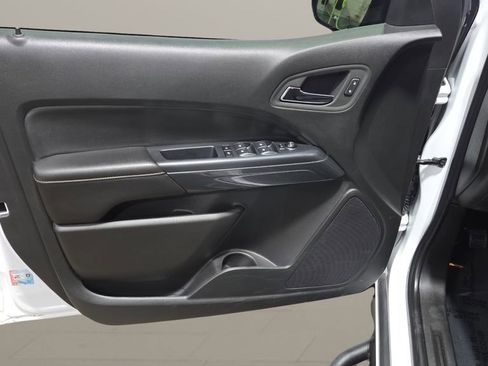 Used 2022 GMC Canyon AT4 w/ Trailering Package image 7