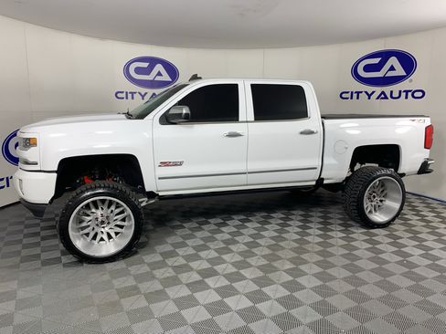 Used 2018 Chevrolet Silverado 1500 LTZ Z71 AWD/4WD image 6