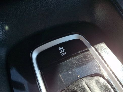 Used 2024 Toyota Corolla LE w/ LE Convenience Package image 24