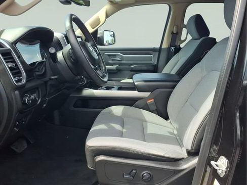 Used 2019 RAM 1500 Big Horn AWD/4WD image 17