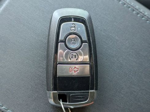 Used 2024 Ford Bronco Wildtrak image 37