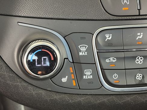 Used 2024 Chevrolet Malibu LT FWD image 23