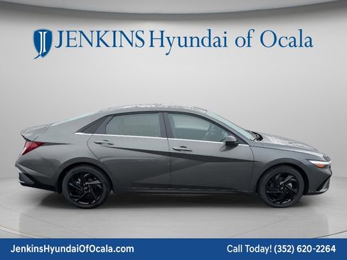 New 2026 Hyundai Elantra SEL Sport Premium FWD image 2