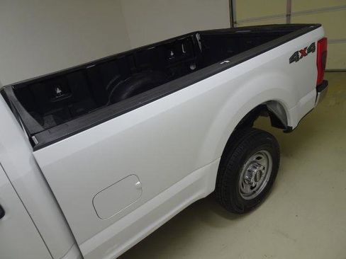 Used 2021 Ford F250 XL w/ Power Equipment Group image 17