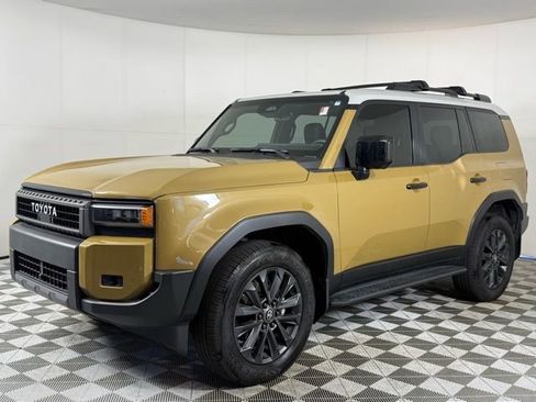 Used 2024 Toyota Land Cruiser image 3