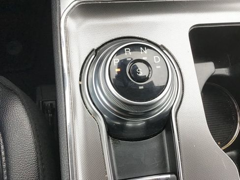 Used 2024 Ford Edge Titanium image 15