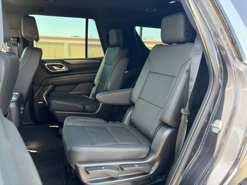 Used 2023 Chevrolet Tahoe LT w/ Luxury Package RWD image 19