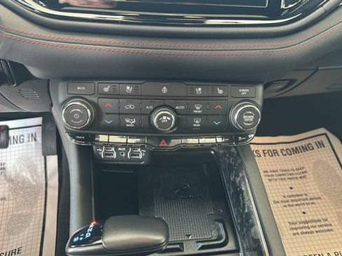 Used 2024 Dodge Durango R/T w/ Tow 'N Go Group AWD/4WD image 13