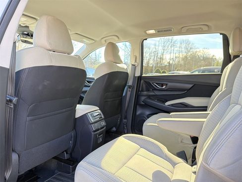 Used 2025 Subaru Ascent Premium w/ Premium Package image 11