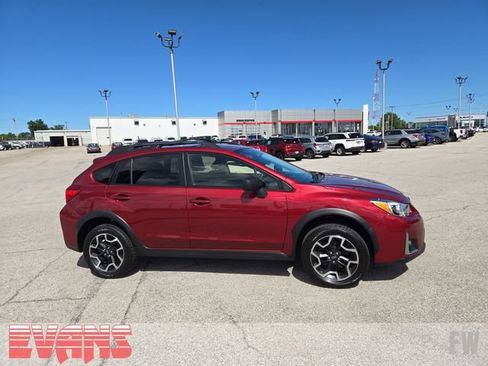 Used 2016 Subaru Crosstrek 2.0i AWD/4WD image 2