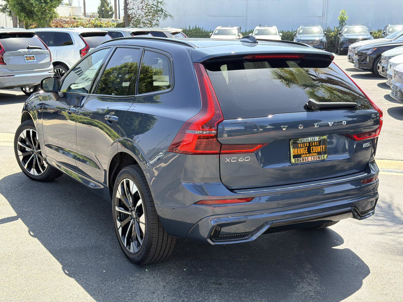 Certified 2026 Volvo XC60 B5 Plus AWD/4WD image 7