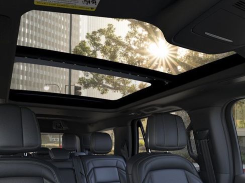 New 2026 Lincoln Navigator Reserve AWD/4WD image 22